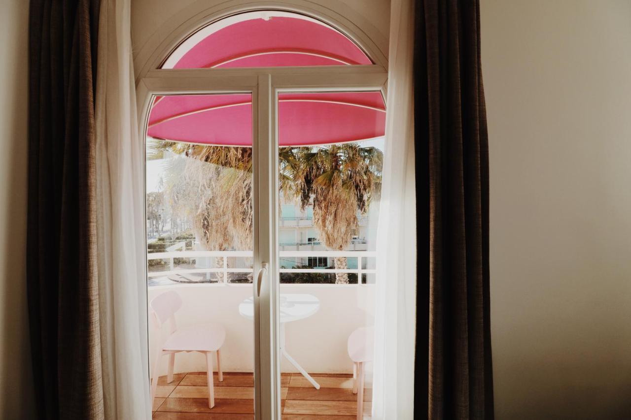 Rose Thé 3* La Ciotat